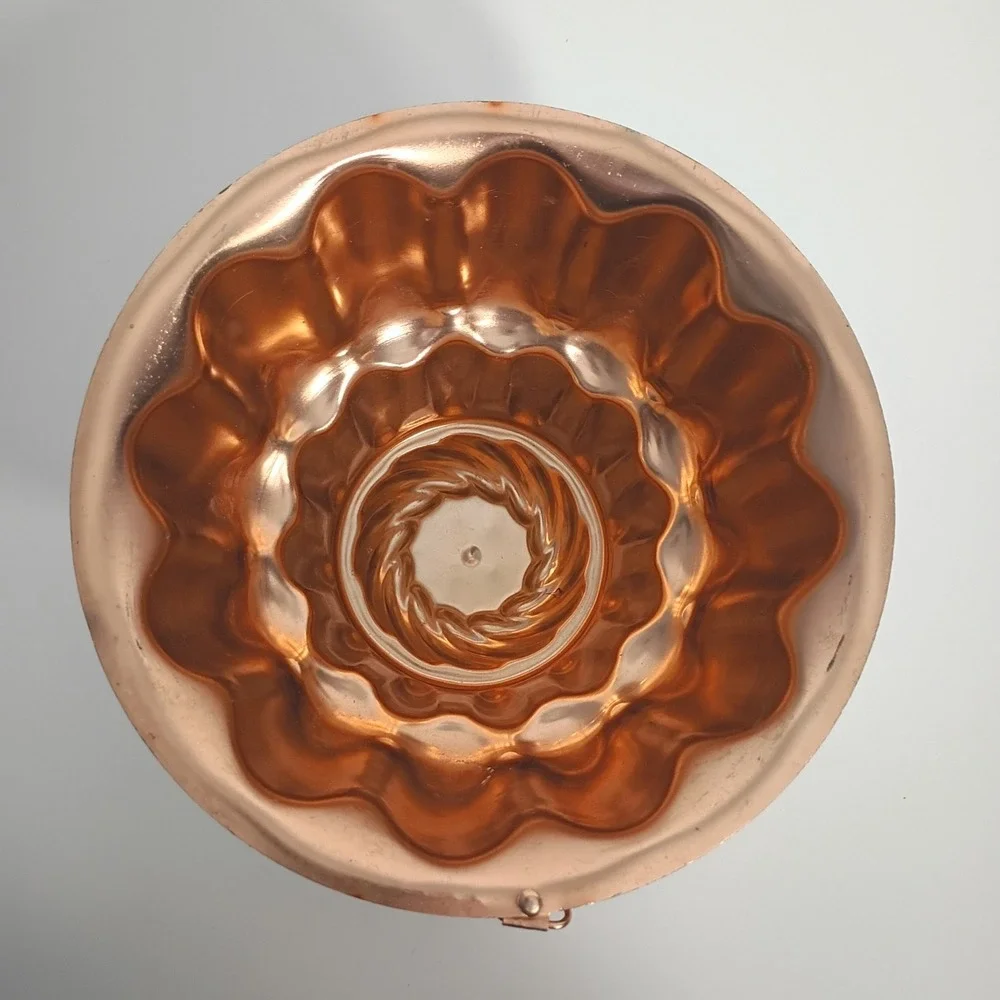 Copper Tone 6 Cup Jello-O Mold Cake Pan Baking Dish Kitchen Wall Decor Tower Vtg